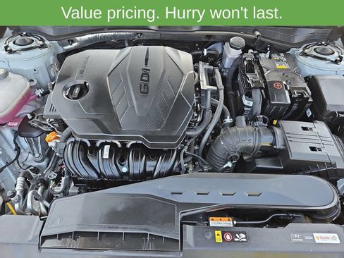 Used 2025 Hyundai Sonata SEL FWD image 32