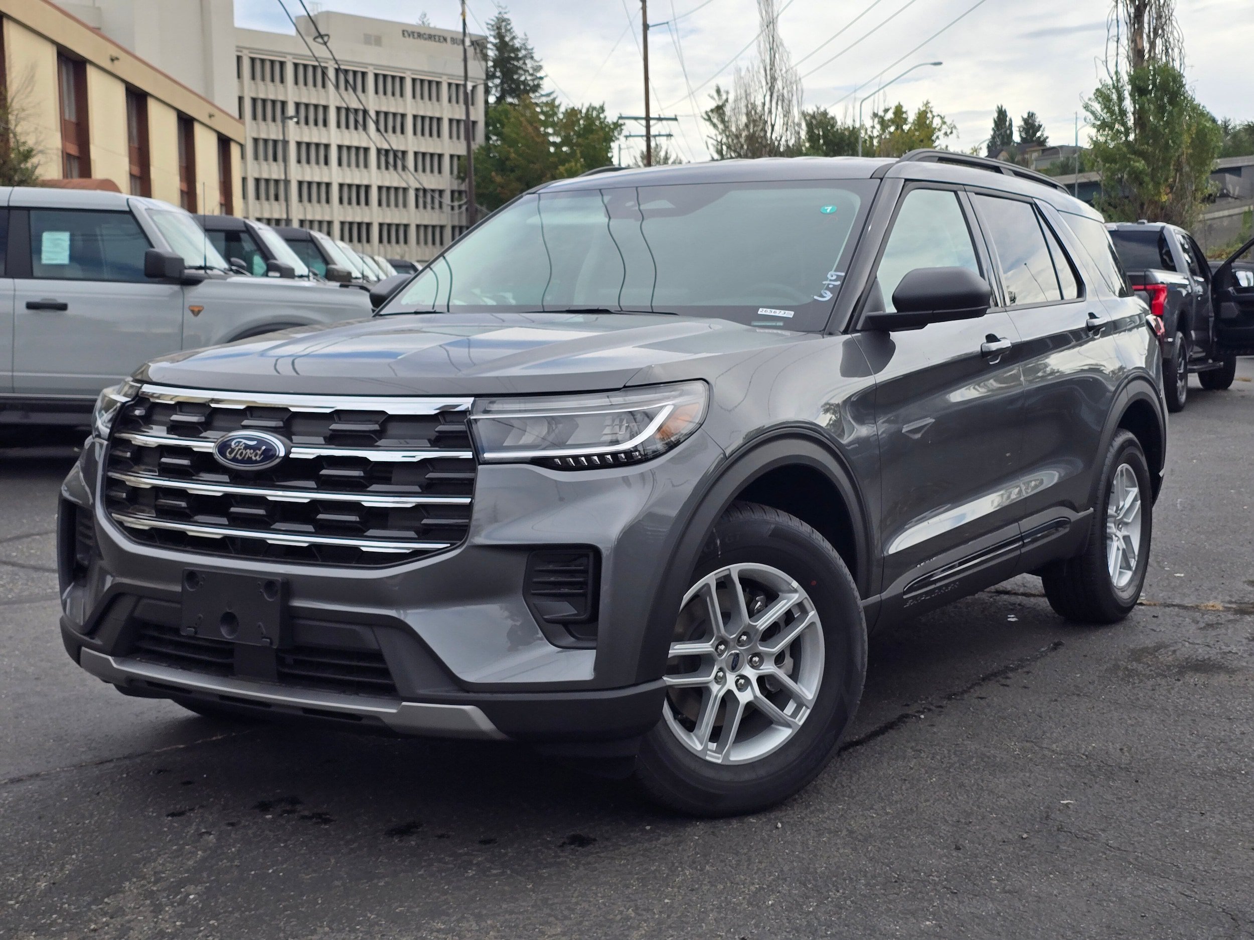 New 2026 Ford Explorer Active AWD/4WD image 1