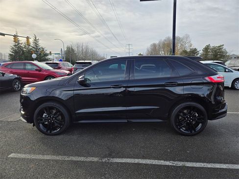 Used 2022 Ford Edge ST w/ Equipment Group 401A image 8