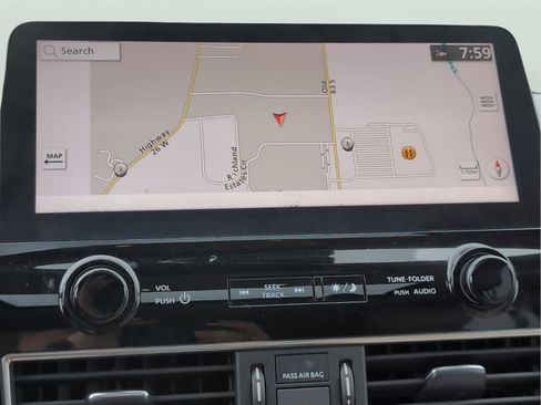 Used 2024 Nissan Armada SL w/ Captain's Chairs Package image 21