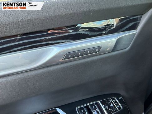 Used 2025 Cadillac Escalade ESV Sport image 26