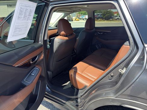 Used 2020 Subaru Outback Touring w/ Popular Package #2 AWD/4WD image 8