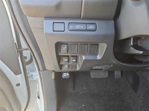 New 2025 Nissan Frontier SV image 16