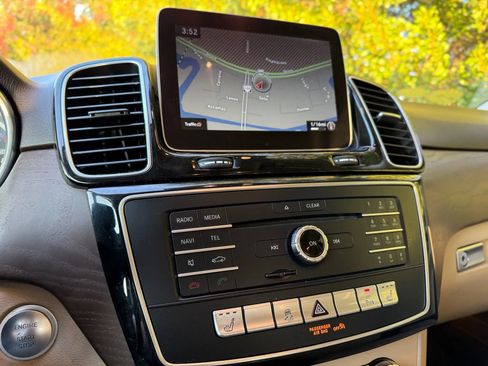 Used 2018 Mercedes-Benz GLE 350 4MATIC w/ Premium 1 Package image 42