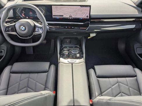 Used 2026 BMW 530i xDrive w/ Premium Package image 14