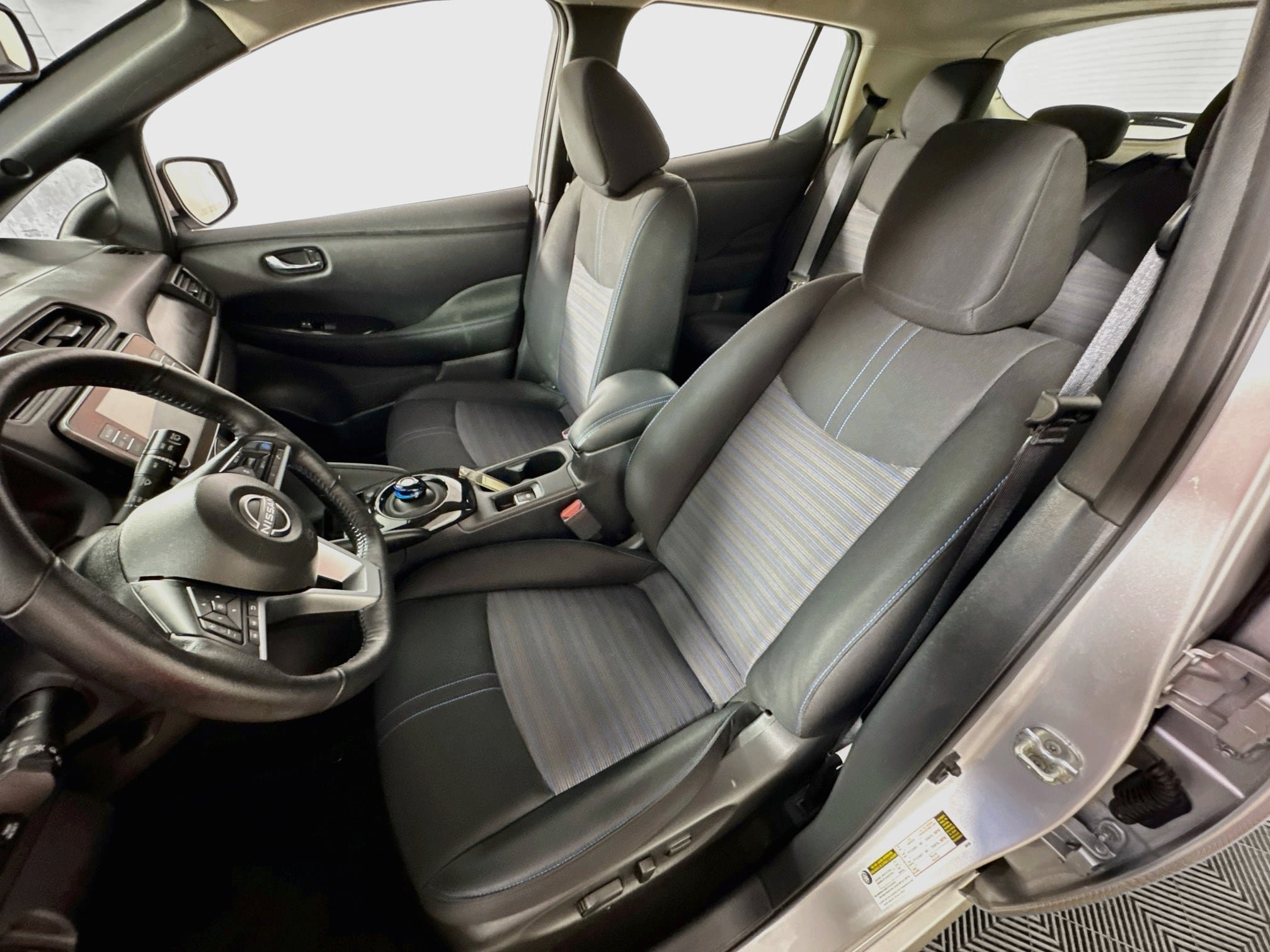 Used 2023 Nissan Leaf SV Plus FWD image 14