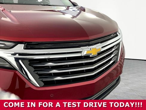 Used 2023 Chevrolet Equinox Premier FWD image 32