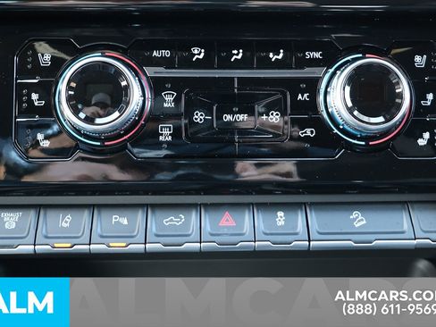 Used 2026 GMC Sierra 2500 AT4 image 34