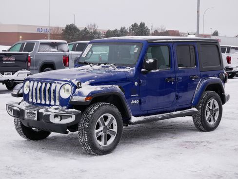 Used 2020 Jeep Wrangler Unlimited Sahara image 5