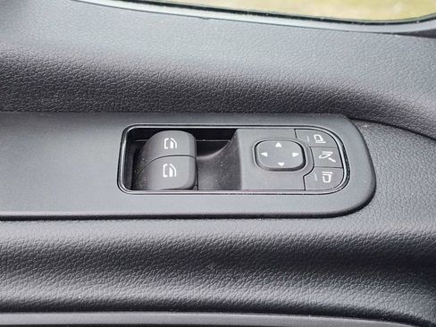 Used 2025 Mercedes-Benz Sprinter 2500 image 26