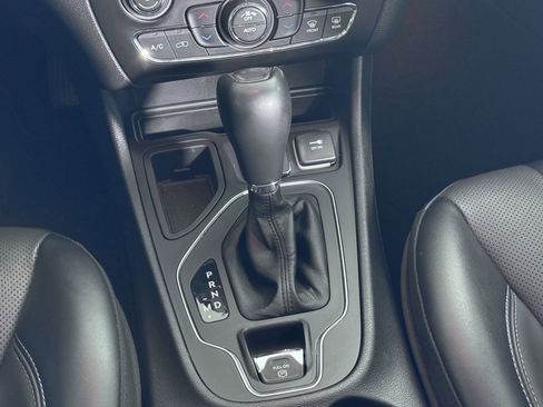 Used 2022 Jeep Cherokee Latitude Lux image 24