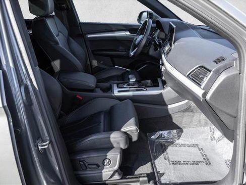 Used 2025 Audi Q5 2.0T Premium image 25