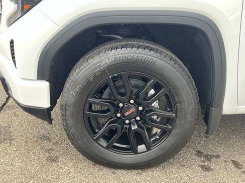 New 2026 GMC Sierra 1500 Elevation image 10