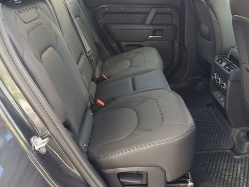 Used 2025 Land Rover Defender 130 Outbound image 22
