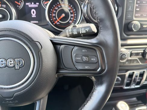 Used 2020 Jeep Wrangler Unlimited Sport AWD/4WD image 27