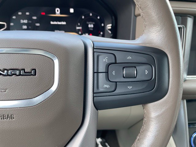 Used 2022 GMC Yukon XL Denali w/ Max Trailering Package AWD/4WD image 18