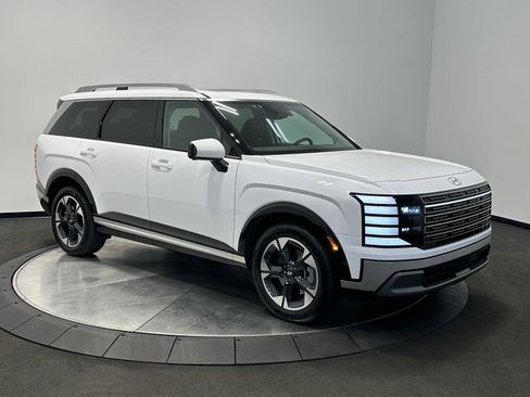 Used 2026 Hyundai Palisade Limited AWD/4WD image 2