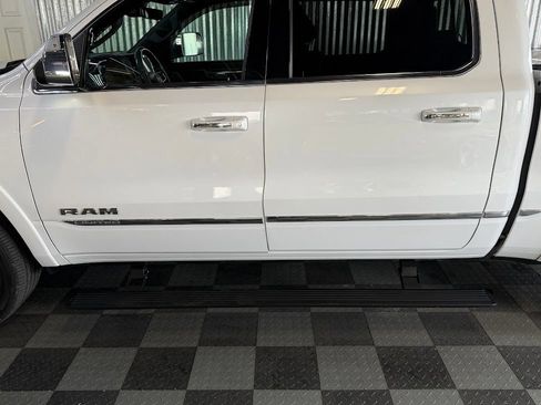 Used 2019 RAM 1500 Limited AWD/4WD image 9