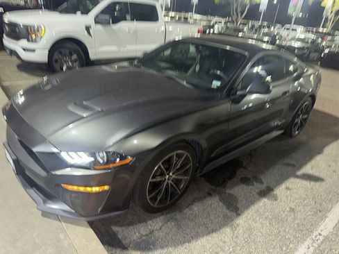 Used 2018 Ford Mustang Coupe w/ Equipment Group 101A image 2