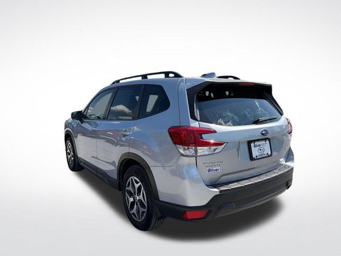 Certified 2023 Subaru Forester Premium AWD/4WD image 11