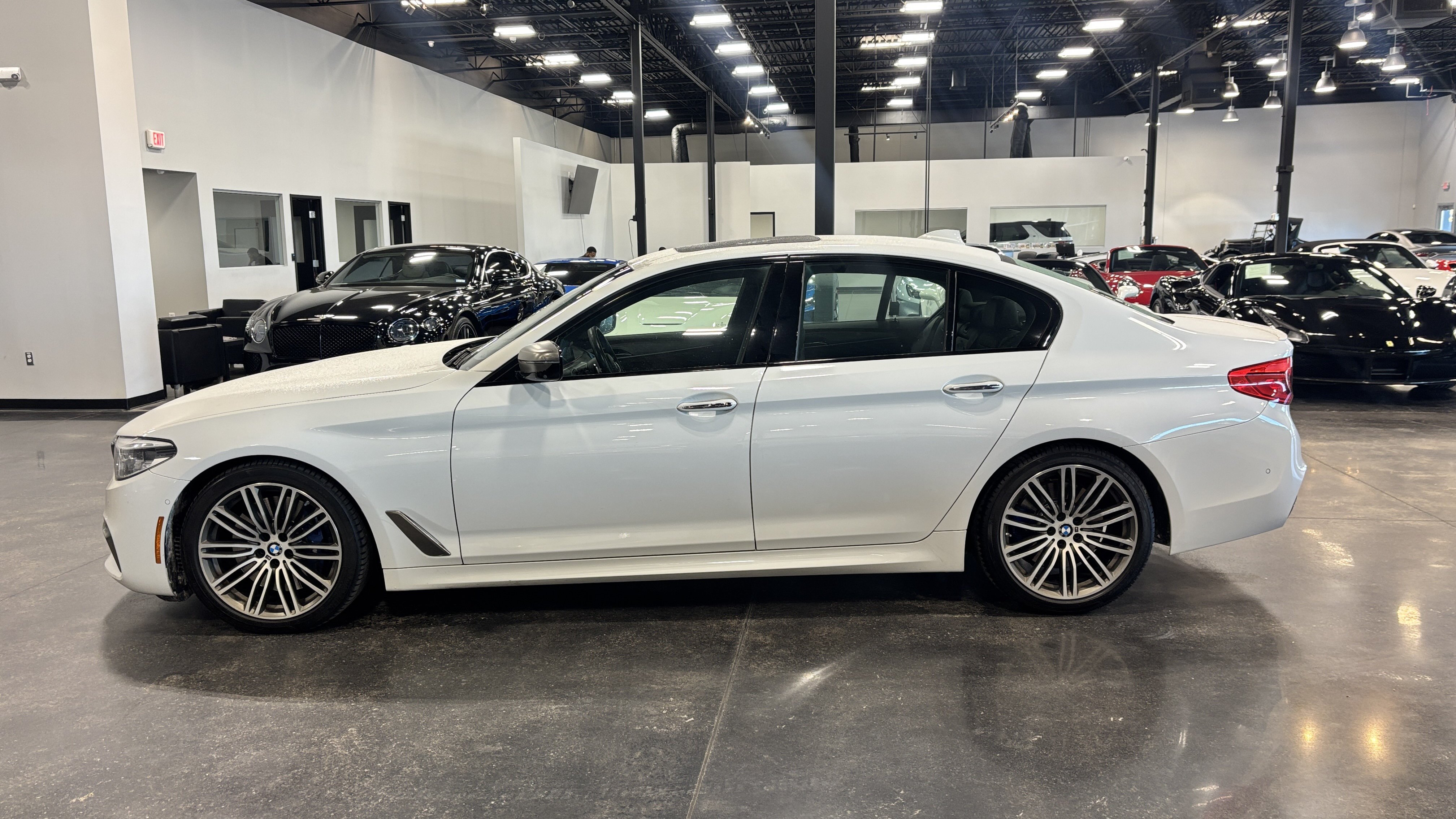 Used 2018 BMW M550i xDrive AWD/4WD image 2