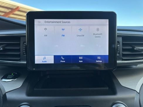 Used 2020 Ford Explorer XLT w/ Equipment Group 202A image 43