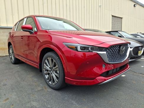 New 2025 MAZDA CX-5 Signature image 1