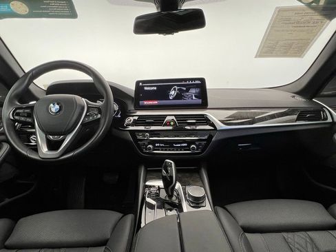 Used 2023 BMW 540i xDrive w/ Premium Package AWD/4WD image 10