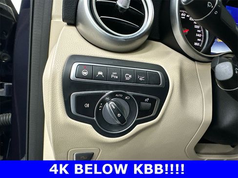 Used 2019 Mercedes-Benz GLC 300 4MATIC Coupe image 34