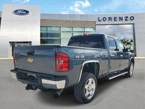 Used 2014 Chevrolet Silverado 2500 LTZ w/ LTZ Plus Package image 5