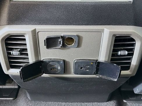 Used 2021 Ford F350 Lariat w/ Lariat Ultimate Package AWD/4WD image 40