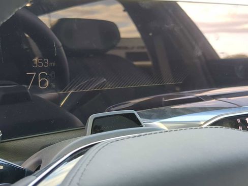 New 2025 Cadillac Escalade IQ Luxury 2 image 17