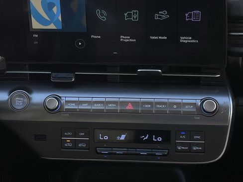 Used 2024 Hyundai Kona SEL image 17