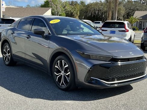 Used 2023 Toyota Crown XLE image 10