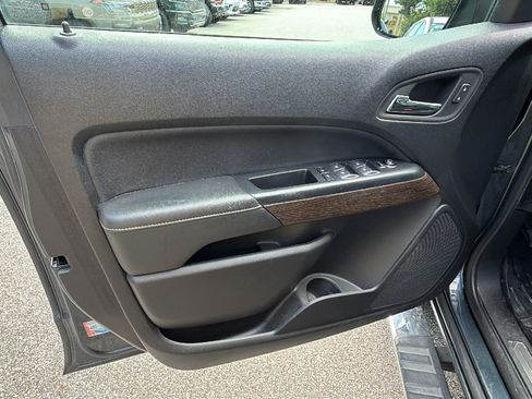 Used 2020 GMC Canyon Denali RWD image 14