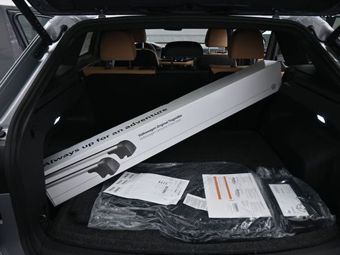 New 2026 Volkswagen Atlas Cross Sport SEL AWD/4WD image 40