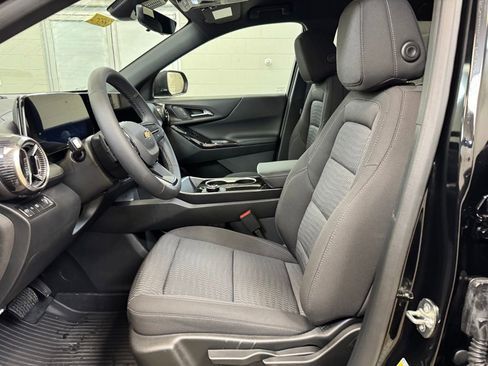 Used 2026 Chevrolet Equinox LT w/ Safety and Technology Package image 12