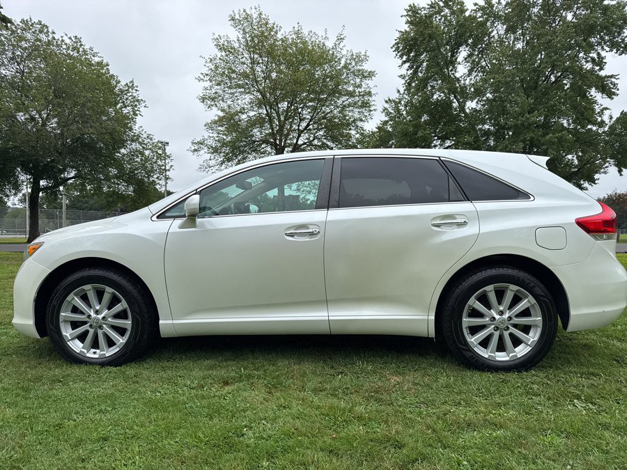 Used 2010 Toyota Venza AWD image 36