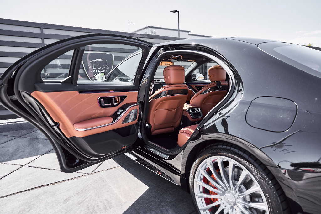 Used 2024 Mercedes-Benz S 63 AMG S image 28