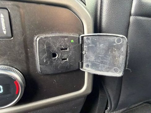 Used 2020 Ford Expedition XLT w/ Equipment Group 202A AWD/4WD image 22