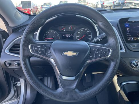 Used 2024 Chevrolet Malibu LT image 10
