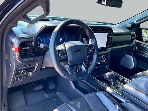 Used 2025 Ford F150 Raptor AWD/4WD image 18