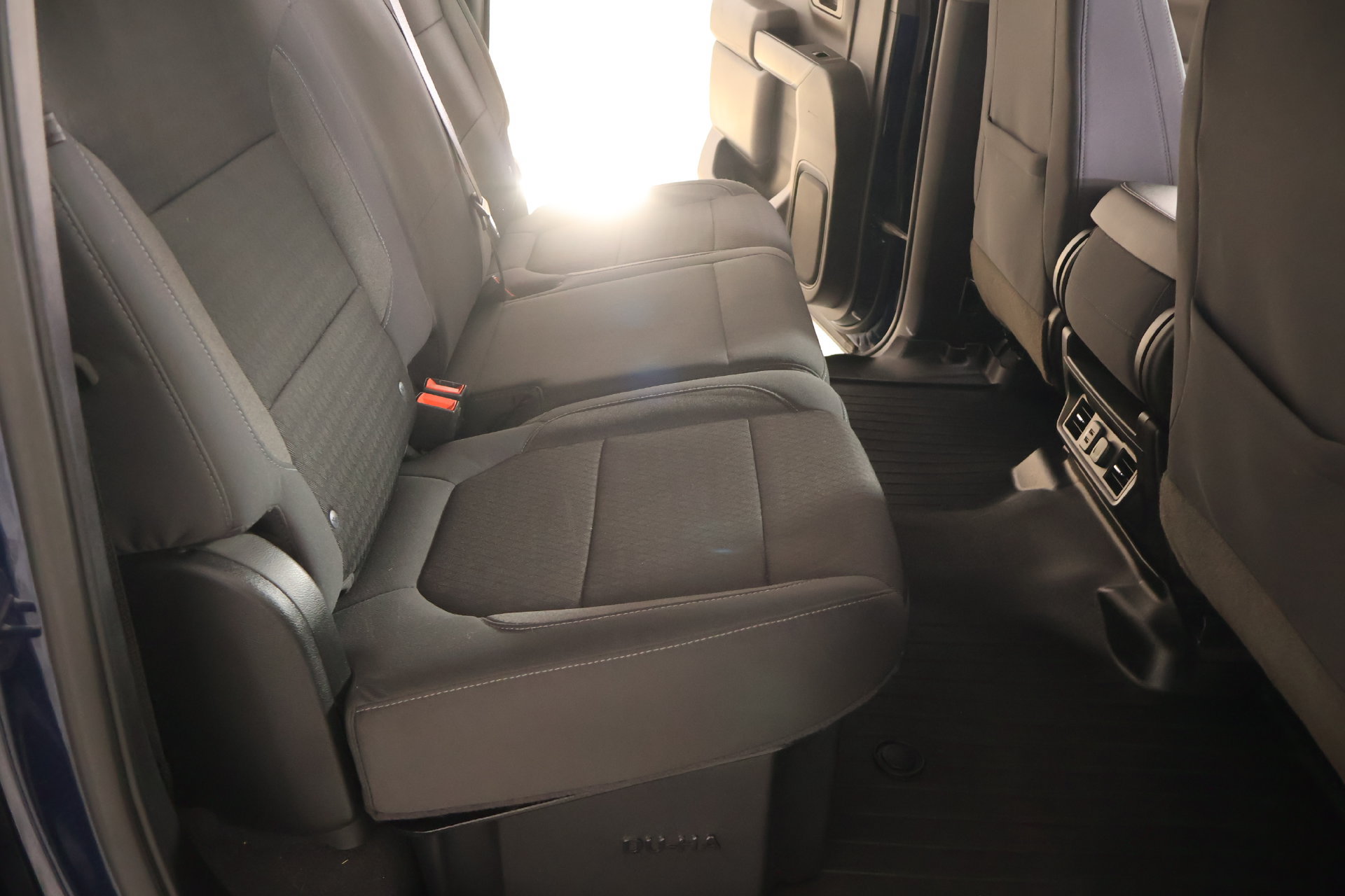 Used 2020 Chevrolet Silverado 1500 LT w/ Texas Edition AWD/4WD image 14