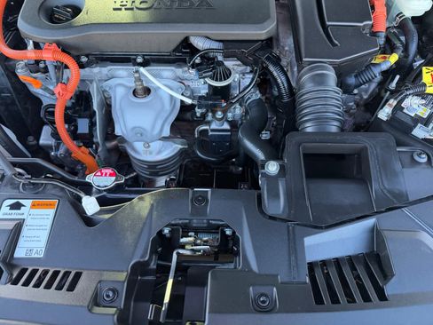 Used 2025 Honda Accord Sport image 8