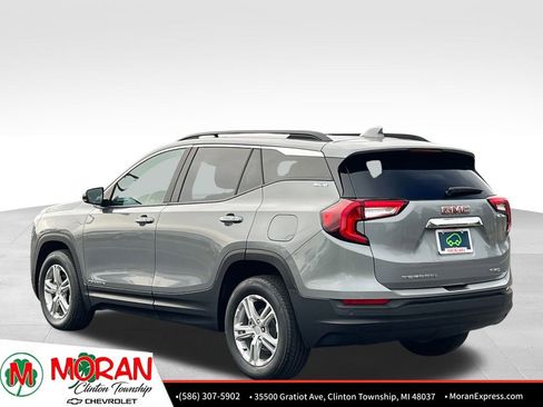 Certified 2023 GMC Terrain SLE w/ Driver Convenience Package image 3