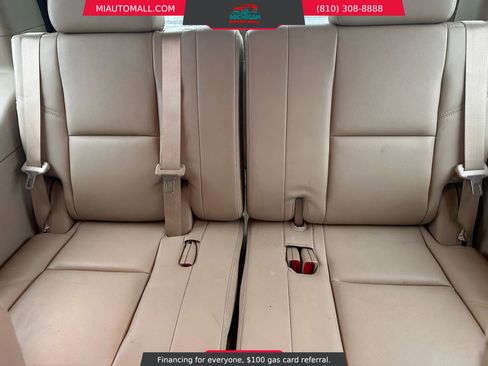 Used 2014 Cadillac Escalade Luxury image 26