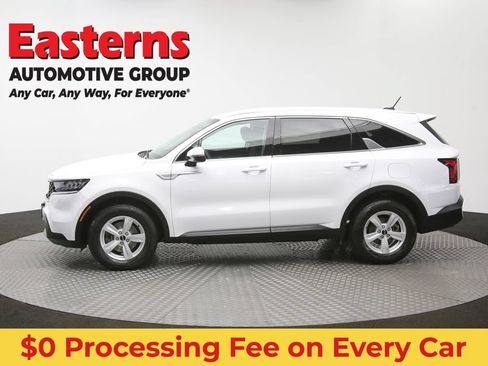 Used 2023 Kia Sorento LX FWD image 55