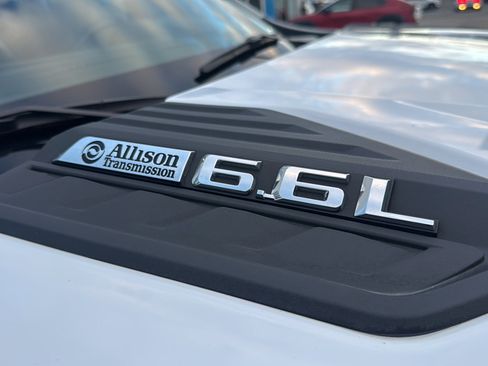 Used 2025 Chevrolet Silverado 2500 LT w/ Convenience Package image 49