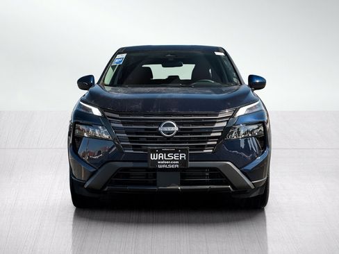 New 2026 Nissan Rogue SV AWD/4WD image 2