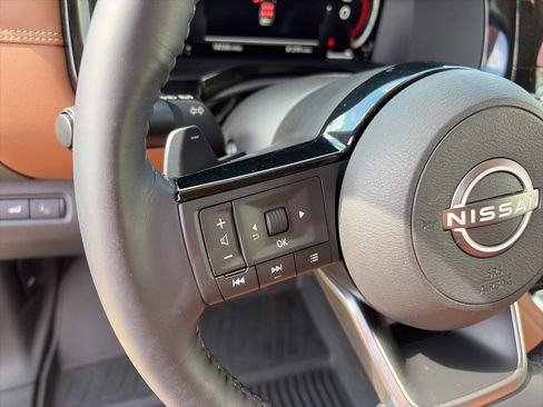 Used 2023 Nissan Pathfinder Platinum w/ Cargo Package image 13